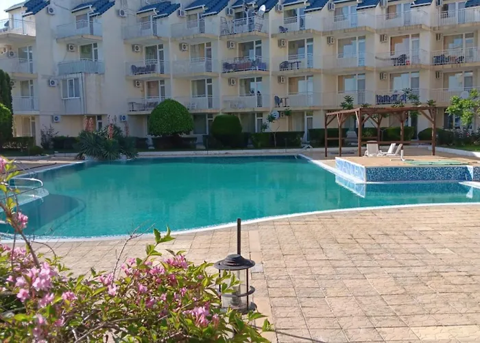 Rutland Bay Apartment *