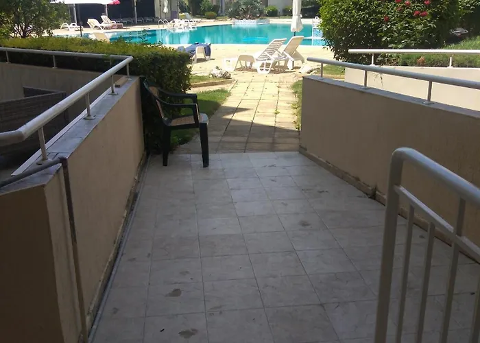 Rutland Bay Apartment